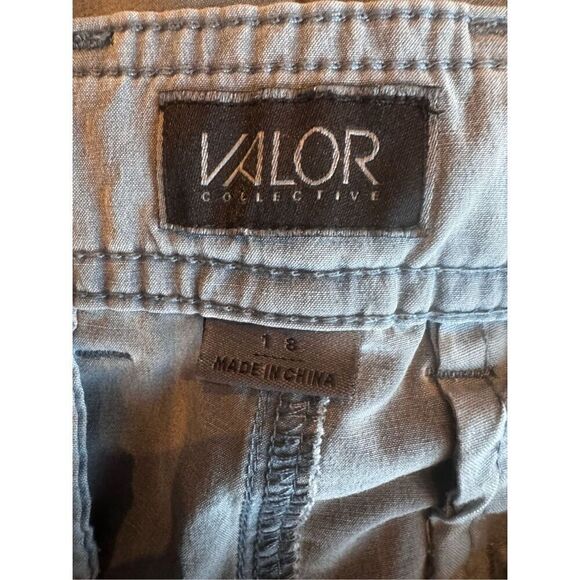 Valor collective boys shorts size 18 - Picture 3 of 6